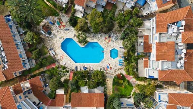 3-bedroom detached house for sale: https://www.bazaraki.com/adv/5788004_3-bedroom-detached-house-for-sale (www.bazaraki.com)