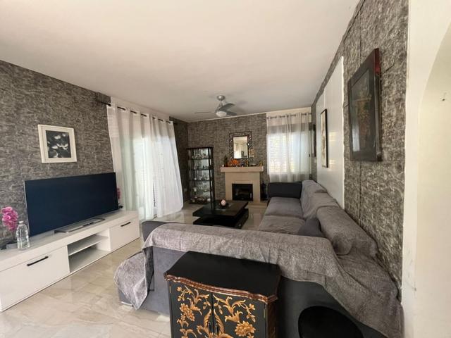 4 Bedroom Detached House For Sale: https://www.zyprus.com/property/39392/4-bedrooms-house-detached-house-in-emba-paphos (www.zyprus.com)