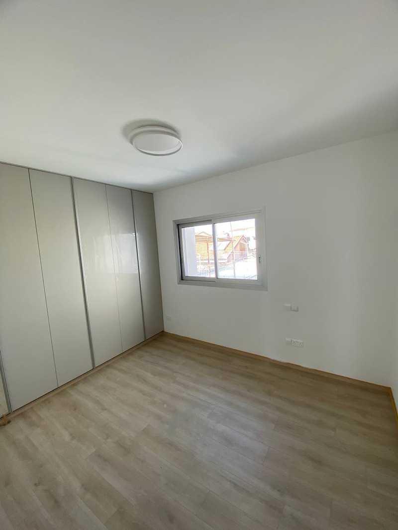 2-bedroom apartment to rent: https://www.bazaraki.com/adv/5798477_2-bedroom-apartment-to-rent (www.bazaraki.com)