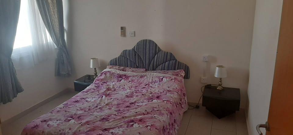 Room for rent: https://www.facebook.com/marketplace/item/1919188751820584 (www.facebook.com)