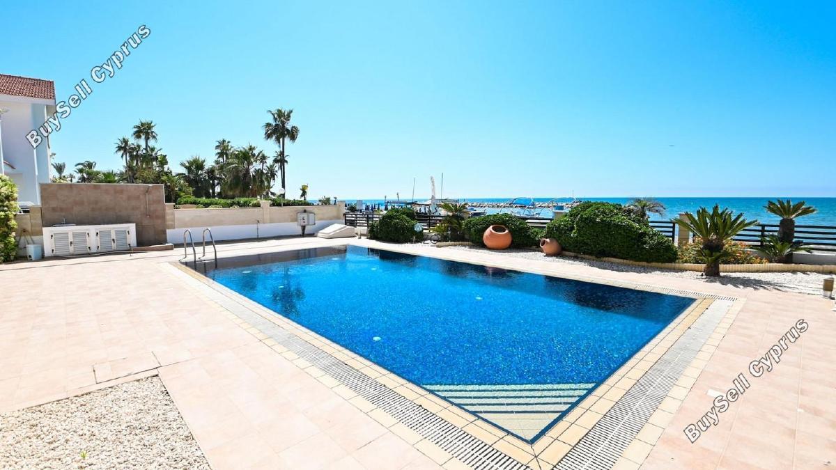 4 Bedroom Detached house for sale in Dekeleia, Larnaca: https://www.buysellcyprus.com/property-for-sale/larnaca/dekeleia/4-bed-detached-house-for-sale-dekeleia-larnaca-1795437.html (www.buysellcyprus.com)
