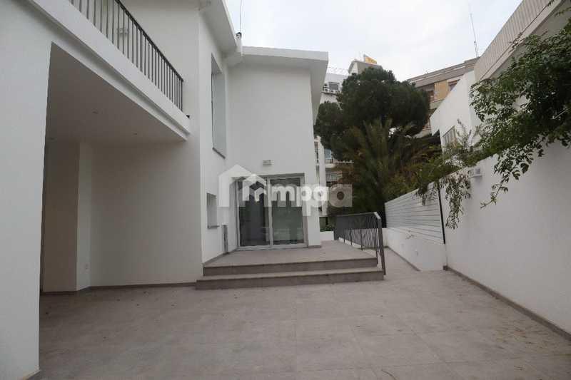 5-bedroom detached house for sale: https://www.bazaraki.com/adv/5767140_5-bedroom-detached-house-for-sale (www.bazaraki.com)