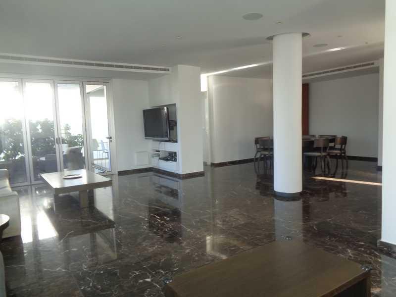 3-bedroom penthouse to rent: https://www.bazaraki.com/adv/5796952_3-bedroom-penthouse-to-rent (www.bazaraki.com)