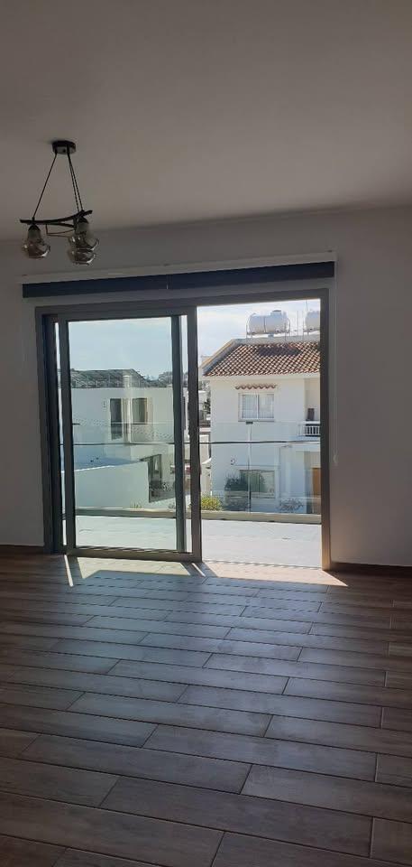 Διαμέρισμα: https://www.facebook.com/marketplace/item/2417817391907983 (www.facebook.com)