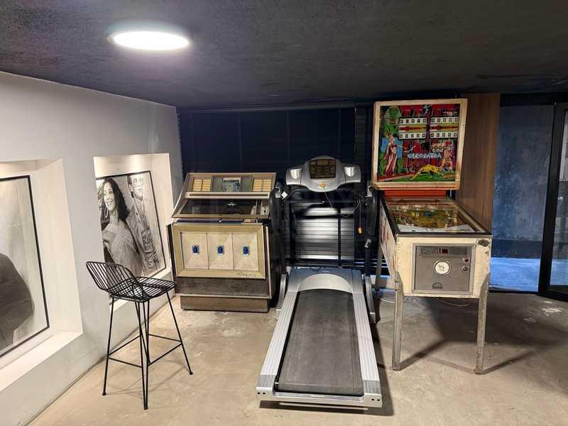 2-bedroom apartment for sale: https://www.bazaraki.com/adv/5795211_2-bedroom-apartment-for-sale (www.bazaraki.com)