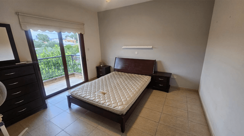 3-bedroom semi-detached to rent: https://www.bazaraki.com/adv/5786174_3-bedroom-semi-detached-to-rent (www.bazaraki.com)
