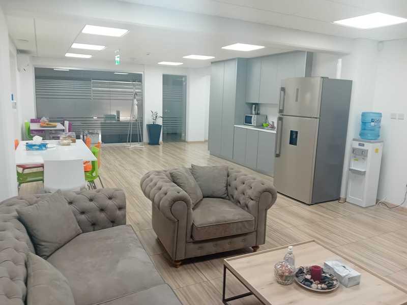 Modern 160 square meter mezzanine floor in agios athanasios: https://www.bazaraki.com/adv/5796608_modern-160-square-meter-mezzanine-floor-in-agios-athanasios (www.bazaraki.com)