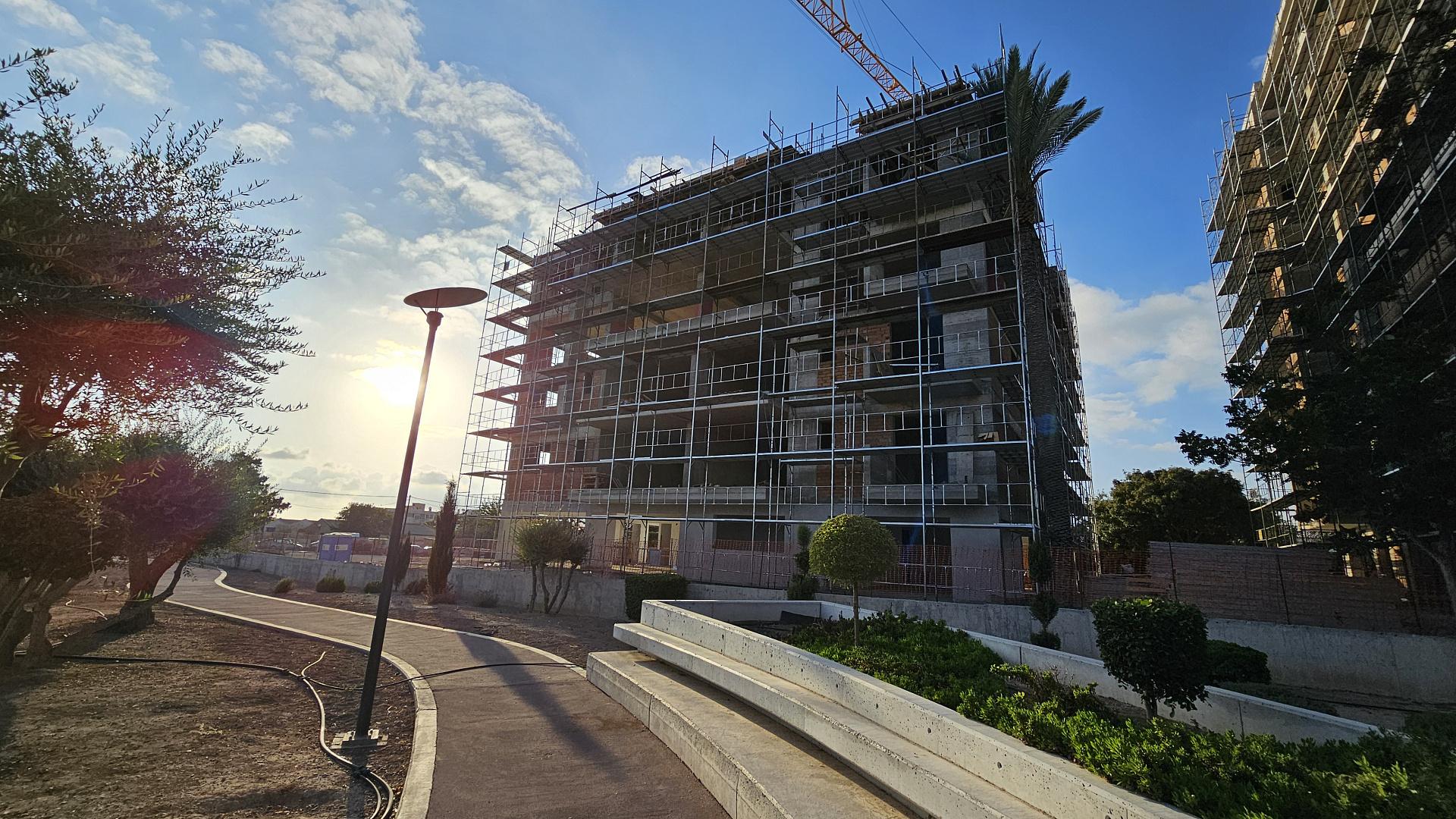 New 3-bedroom flat in Paphos № 153045: https://dom.com.cy/en/catalog/sale/153045/ (dom.com.cy)