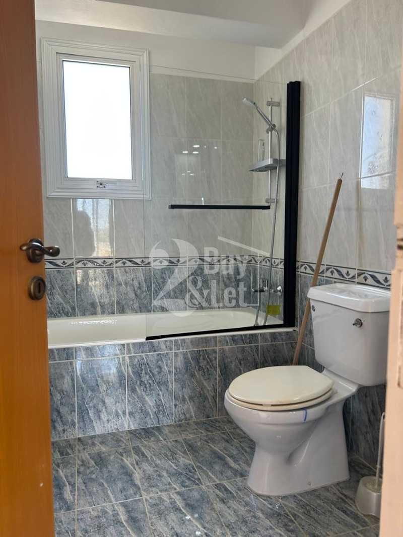 3-bedroom apartment to rent: https://www.bazaraki.com/adv/5765493_3-bedroom-apartment-to-rent (www.bazaraki.com)