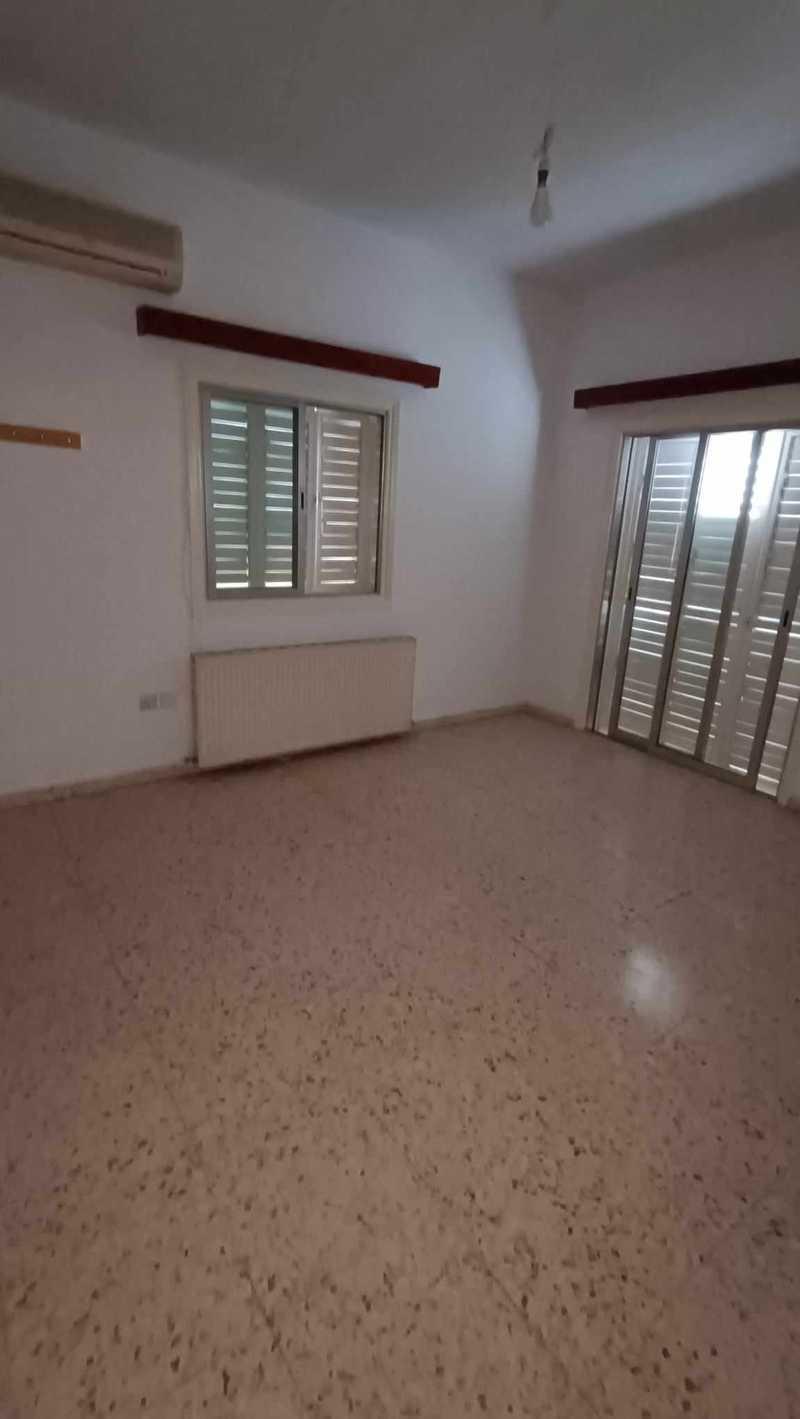 3-bedroom semi-detached for sale: https://www.bazaraki.com/adv/5787316_3-bedroom-semi-detached-for-sale (www.bazaraki.com)