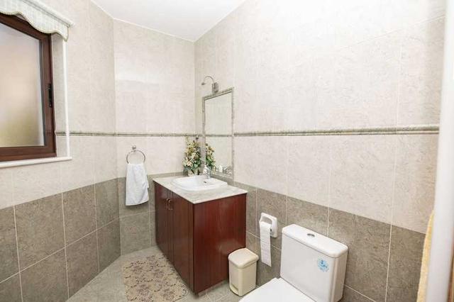 3-bedroom villa to rent: https://www.bazaraki.com/adv/5797191_3-bedroom-villa-to-rent (www.bazaraki.com)