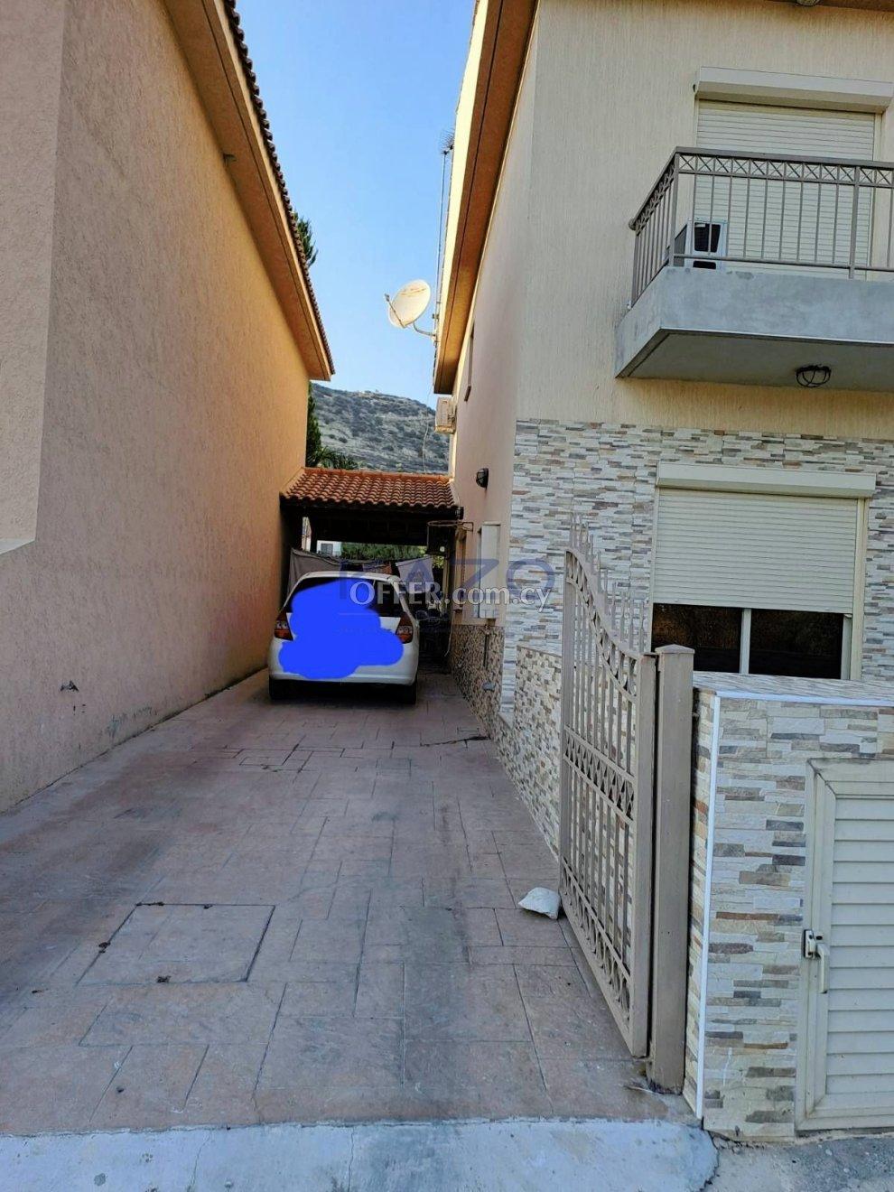 Semi-Detached House in Palodeia, Limassol: https://www.offer.com.cy/en/semi-detached-house-in-palodeia-limassol/21-782235/ (www.offer.com.cy)