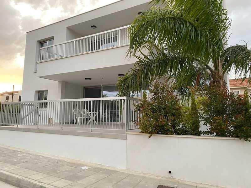 3-bedroom detached house to rent: https://www.bazaraki.com/adv/5793389_3-bedroom-detached-house-to-rent (www.bazaraki.com)
