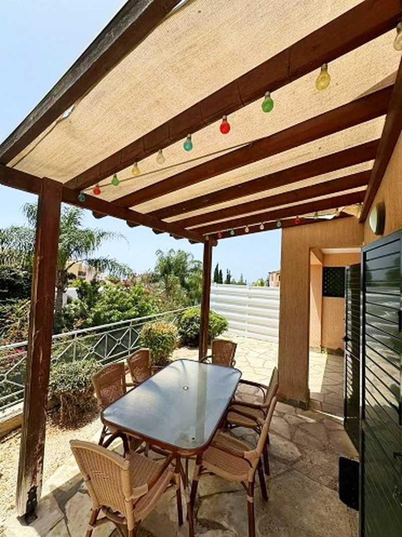 2-bedroom semi-detached for sale: https://www.bazaraki.com/adv/5797575_2-bedroom-semi-detached-for-sale (www.bazaraki.com)