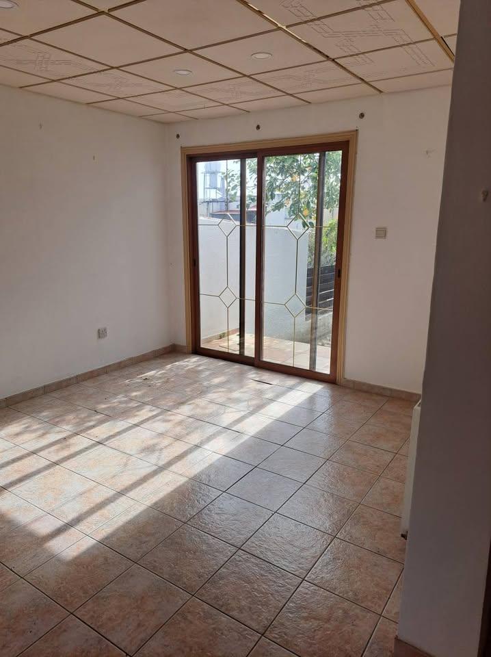 House for sale Latsia: https://www.facebook.com/marketplace/item/523999637315895 (www.facebook.com)