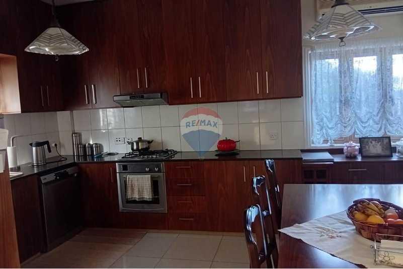 4-bedroom detached house for sale: https://www.bazaraki.com/adv/5799641_4-bedroom-detached-house-for-sale (www.bazaraki.com)