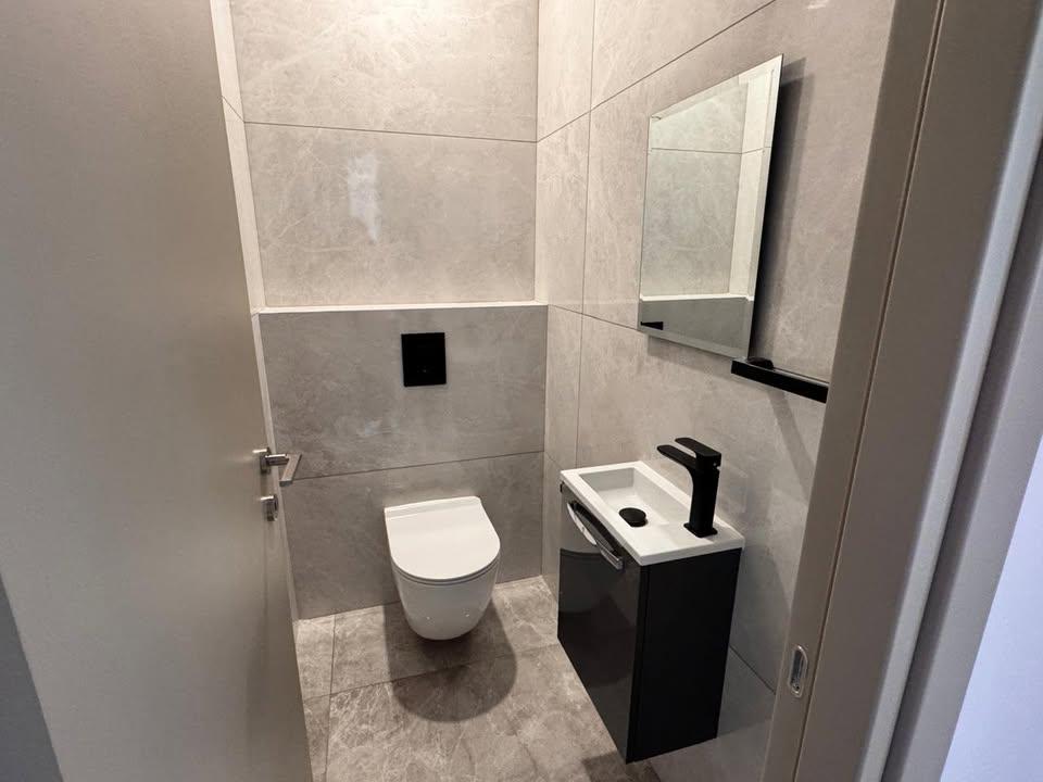 2 Beds 2 Baths Apartment/condo: https://www.facebook.com/marketplace/item/1020666716917661 (www.facebook.com)