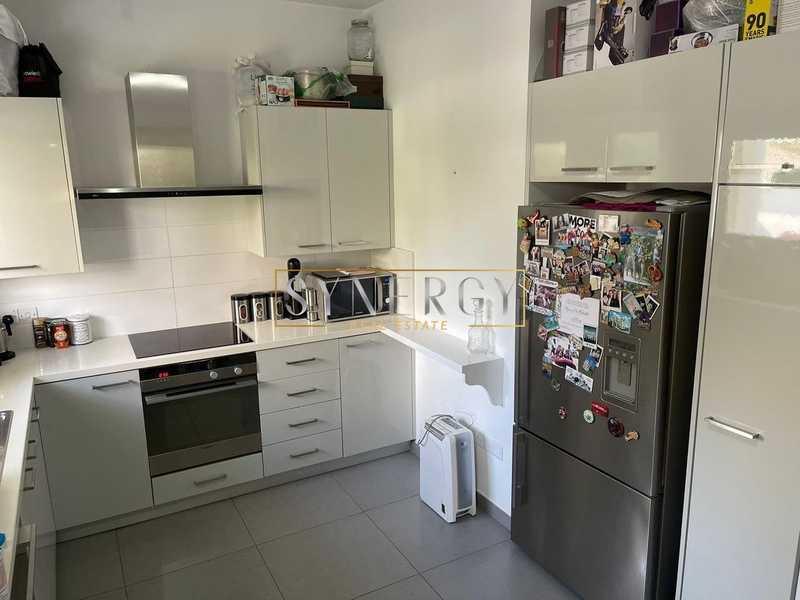 3-bedroom apartment for sale: https://www.bazaraki.com/adv/5795488_3-bedroom-apartment-for-sale (www.bazaraki.com)