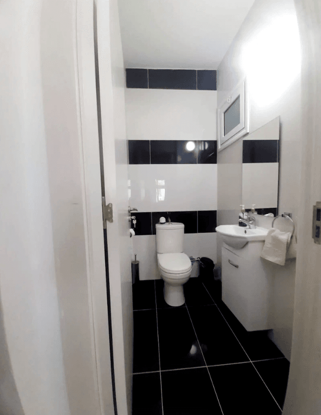 2-bedroom apartment to rent: https://www.bazaraki.com/adv/5796685_2-bedroom-apartment-to-rent (www.bazaraki.com)