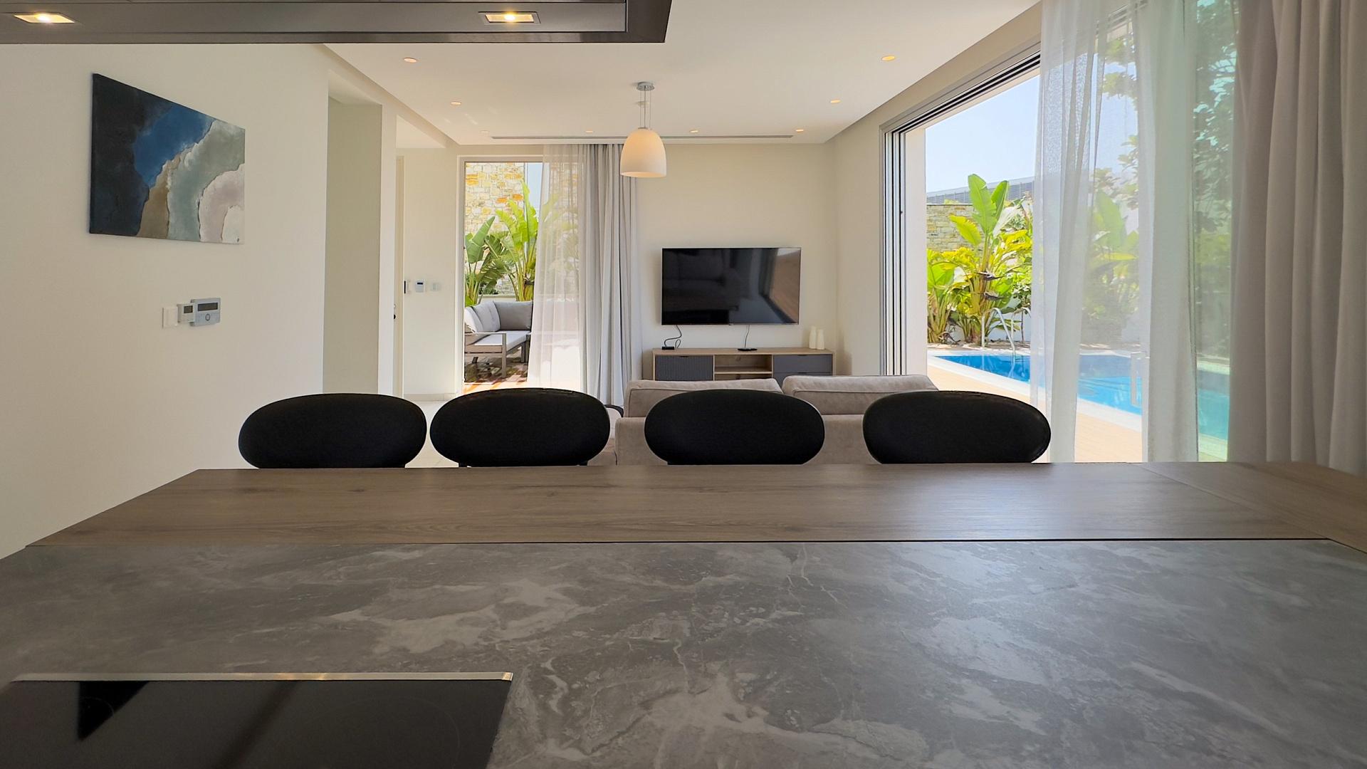 New 4-bedroom villa in Famagusta № 152556: https://dom.com.cy/en/catalog/sale/152556/ (dom.com.cy)