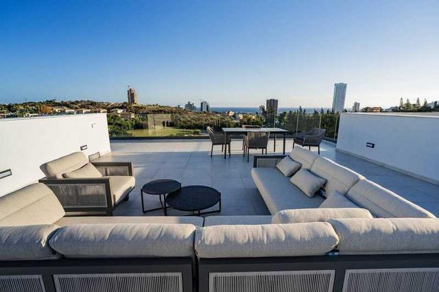 3-bedroom apartment for sale: https://www.bazaraki.com/adv/5787571_3-bedroom-apartment-for-sale (www.bazaraki.com)