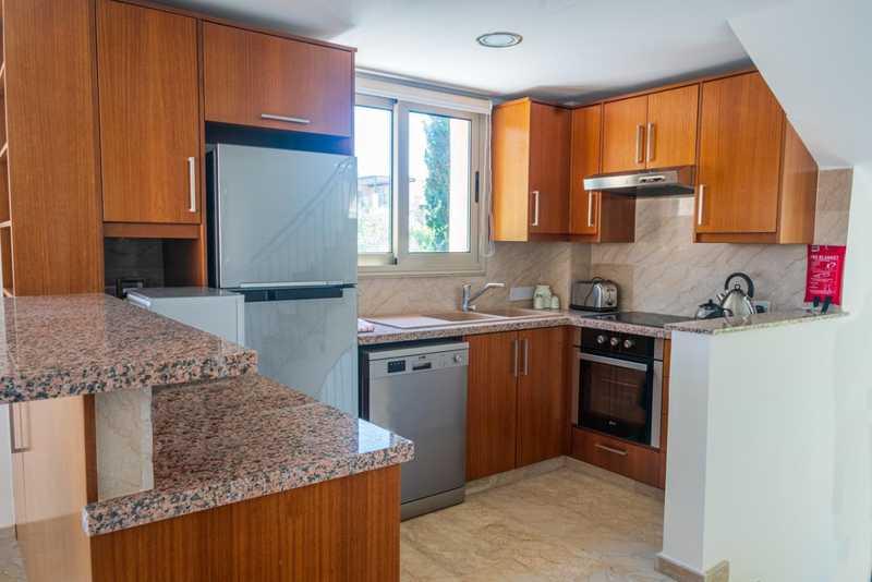 4-bedroom villa to rent: https://www.bazaraki.com/adv/5765693_4-bedroom-villa-to-rent (www.bazaraki.com)