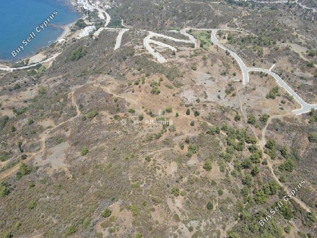 14,716 SQM Residential Land for sale in Pigenia, Nicosia: https://www.buysellcyprus.com/property-for-sale/nicosia/pigenia/land-for-sale-pigenia-nicosia-1800860.html (www.buysellcyprus.com)