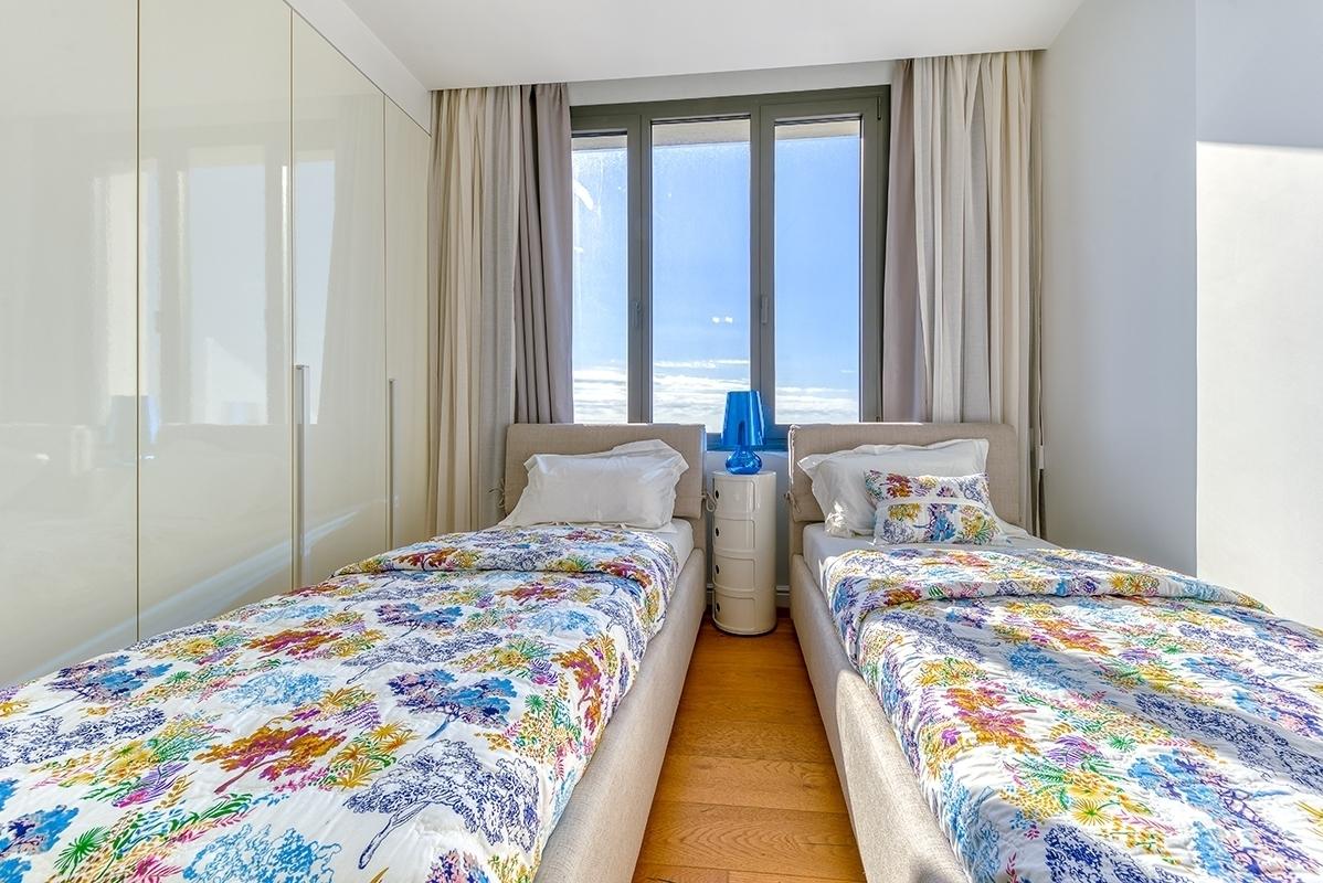 4-bedroom penthouse in Limassol №150196: https://dom.com.cy/en/catalog/rent/150196/ (dom.com.cy)