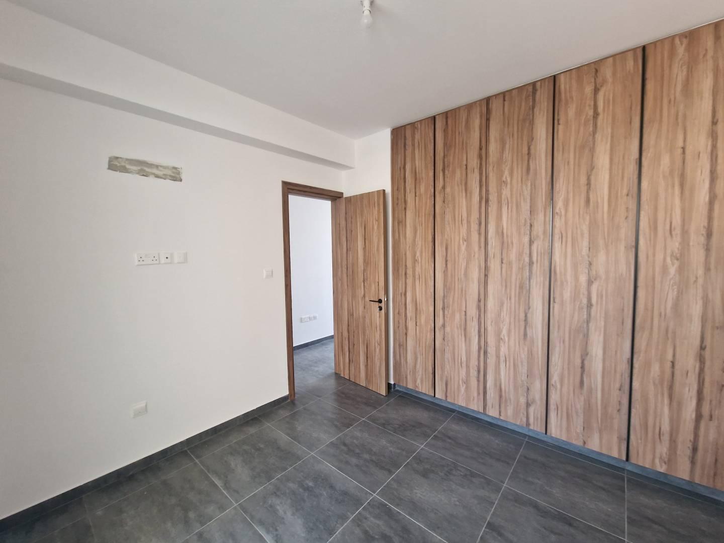 New 2-bedroom penthouse in Larnaca № 153914: https://dom.com.cy/en/catalog/sale/153914/ (dom.com.cy)