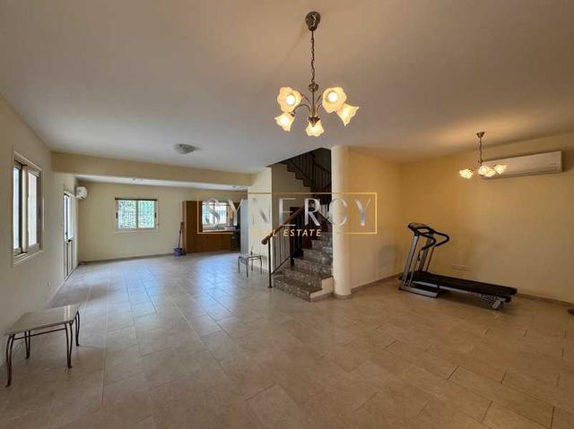 3-bedroom semi-detached to rent: https://www.bazaraki.com/adv/5795487_3-bedroom-semi-detached-to-rent (www.bazaraki.com)