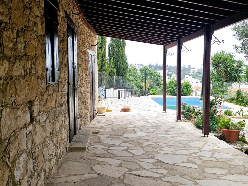 2 Bedroom Bungalow For Rent: https://www.zyprus.com/property/39368/2-bedrooms-house-bungalow-in-tala-paphos (www.zyprus.com)