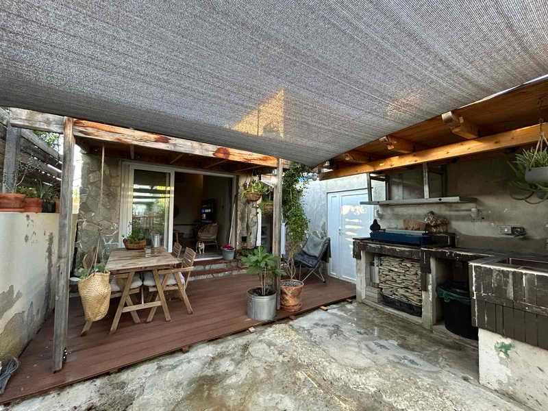 3-bedroom semi-detached for sale: https://www.bazaraki.com/adv/5794778_3-bedroom-semi-detached-for-sale (www.bazaraki.com)