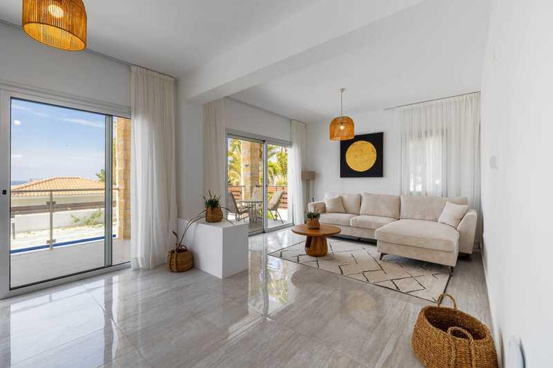 5-bedroom detached house for sale: https://www.bazaraki.com/adv/5791253_5-bedroom-detached-house-for-sale (www.bazaraki.com)