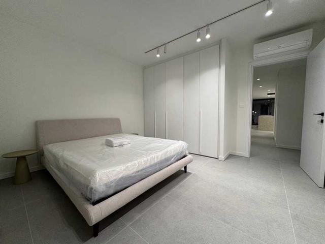 3-bedroom penthouse to rent: https://www.bazaraki.com/adv/5798252_3-bedroom-penthouse-to-rent (www.bazaraki.com)