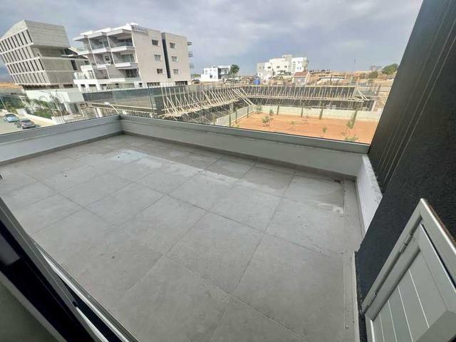 1-bedroom penthouse to rent: https://www.bazaraki.com/adv/5792527_1-bedroom-penthouse-to-rent (www.bazaraki.com)