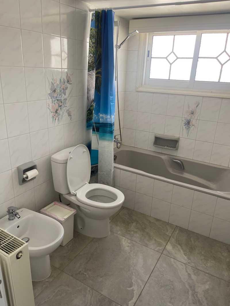 3-bedroom detached house to rent: https://www.bazaraki.com/adv/5791202_3-bedroom-detached-house-to-rent (www.bazaraki.com)