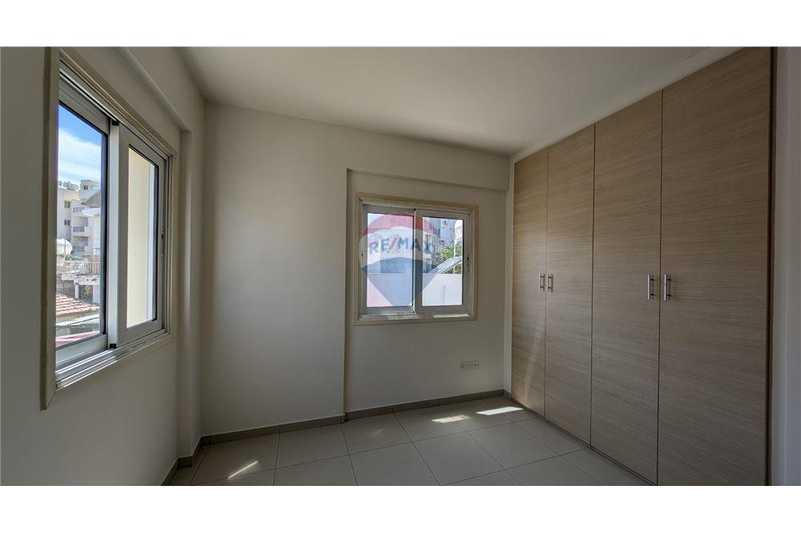 2-bedroom apartment for sale: https://www.bazaraki.com/adv/5793160_2-bedroom-apartment-for-sale (www.bazaraki.com)