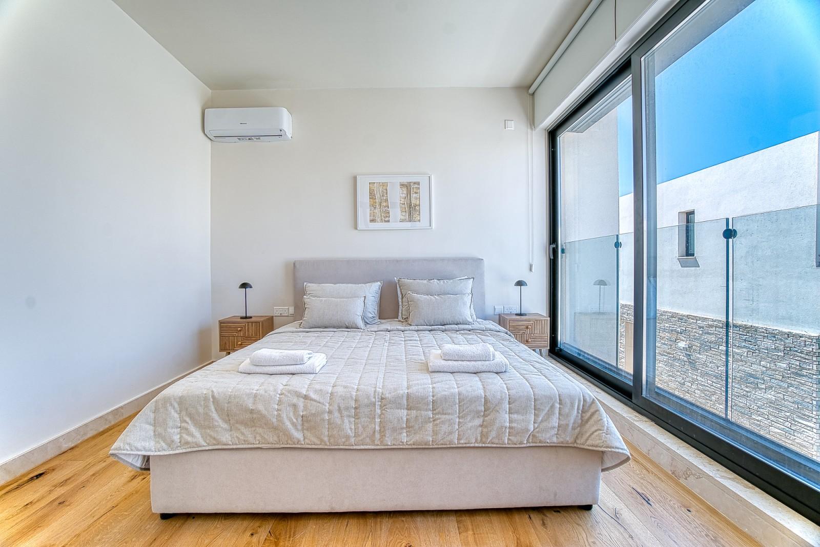 3-bedroom house in Paphos №153847: https://dom.com.cy/en/catalog/rent/153847/ (dom.com.cy)