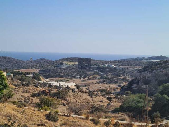3-bedroom villa for sale: https://www.bazaraki.com/adv/5791333_3-bedroom-villa-for-sale (www.bazaraki.com)