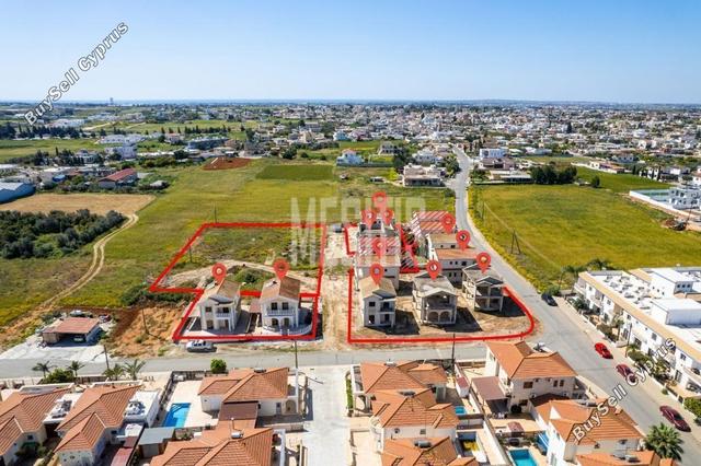 10 Bedroom Detached house for sale in Frenaros, Famagusta: https://www.buysellcyprus.com/property-for-sale/famagusta/frenaros/10-bed-detached-house-for-sale-frenaros-famagusta-1800617.html (www.buysellcyprus.com)