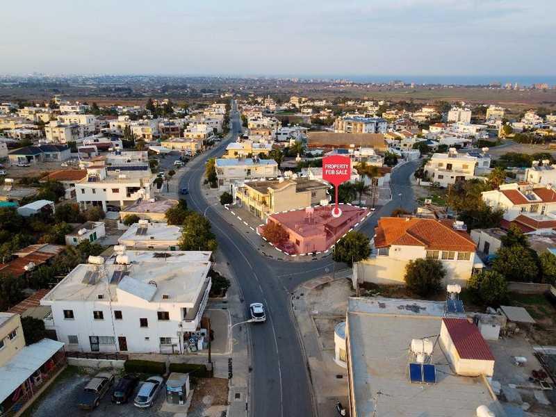 3-bedroom maisonette for sale: https://www.bazaraki.com/adv/5748247_3-bedroom-maisonette-for-sale (www.bazaraki.com)