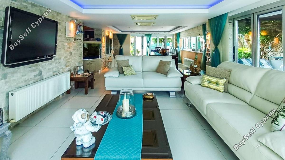 5 Bedroom Detached house for sale in Livadia Larnacas, Larnaca: https://www.buysellcyprus.com/property-for-sale/larnaca/livadia-larnacas/5-bed-detached-house-for-sale-livadia-larnacas-larnaca-1795539.html (www.buysellcyprus.com)