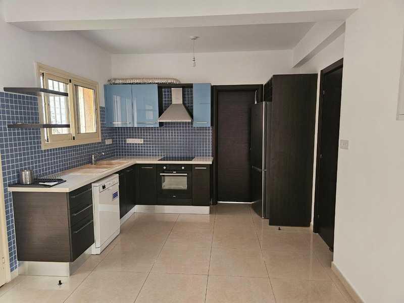 5-bedroom detached house to rent: https://www.bazaraki.com/adv/5793623_5-bedroom-detached-house-to-rent (www.bazaraki.com)