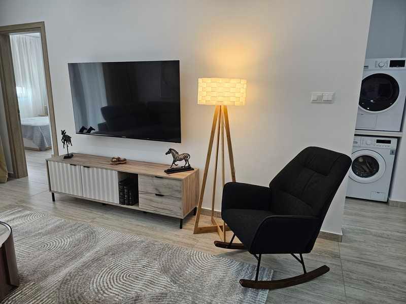 3-bedroom penthouse to rent: https://www.bazaraki.com/adv/5797134_3-bedroom-penthouse-to-rent (www.bazaraki.com)