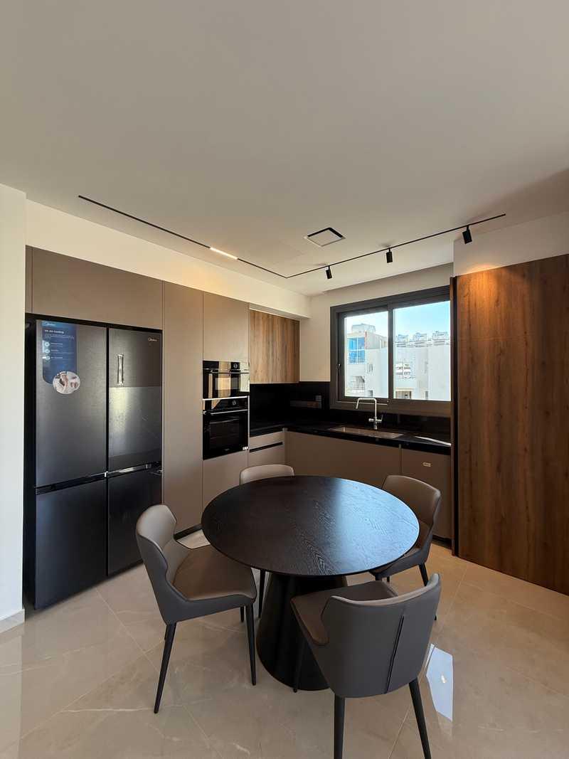 2-bedroom apartment to rent: https://www.bazaraki.com/adv/5796011_2-bedroom-apartment-to-rent (www.bazaraki.com)