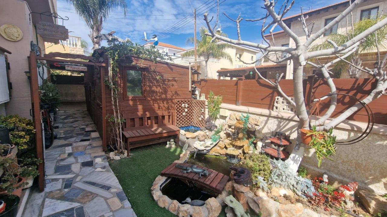 3-bedroom house in Larnaca № 153088: https://dom.com.cy/en/catalog/sale/153088/ (dom.com.cy)