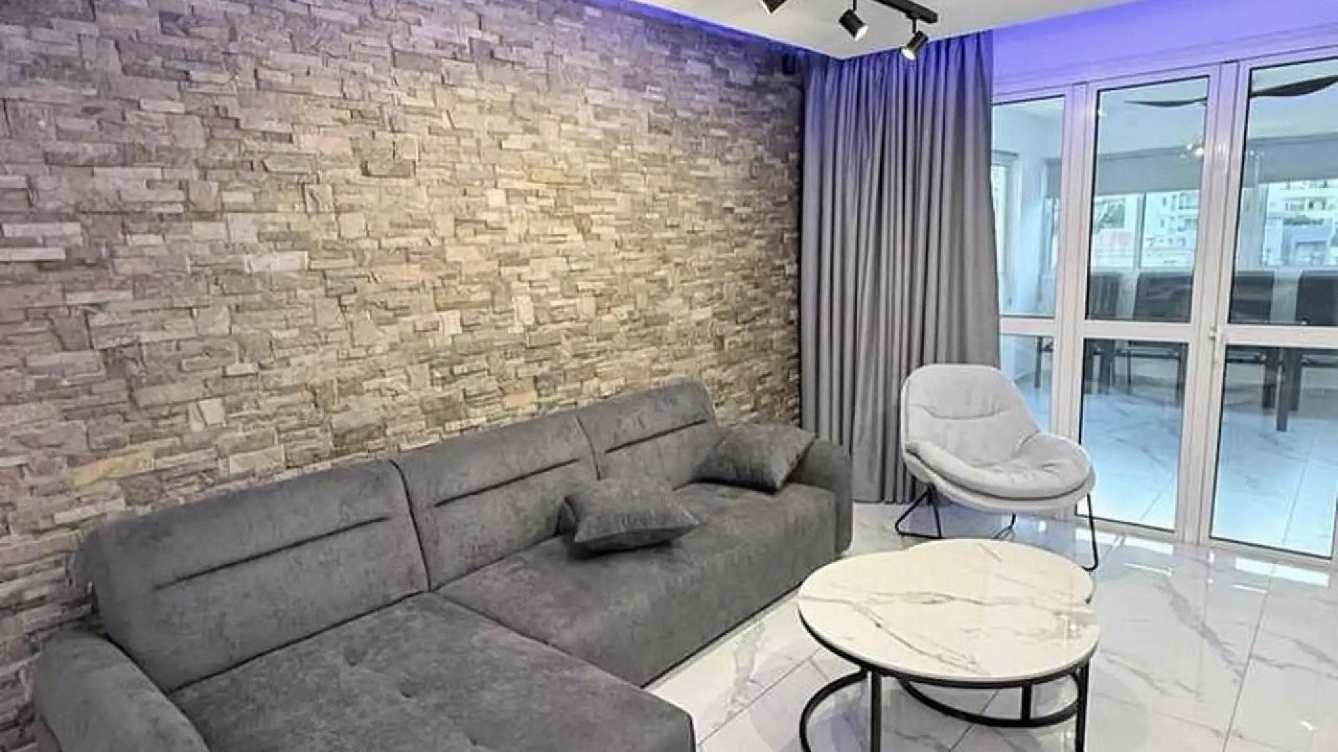 2-bedroom flat in Limassol №154058: https://dom.com.cy/en/catalog/rent/154058/ (dom.com.cy)