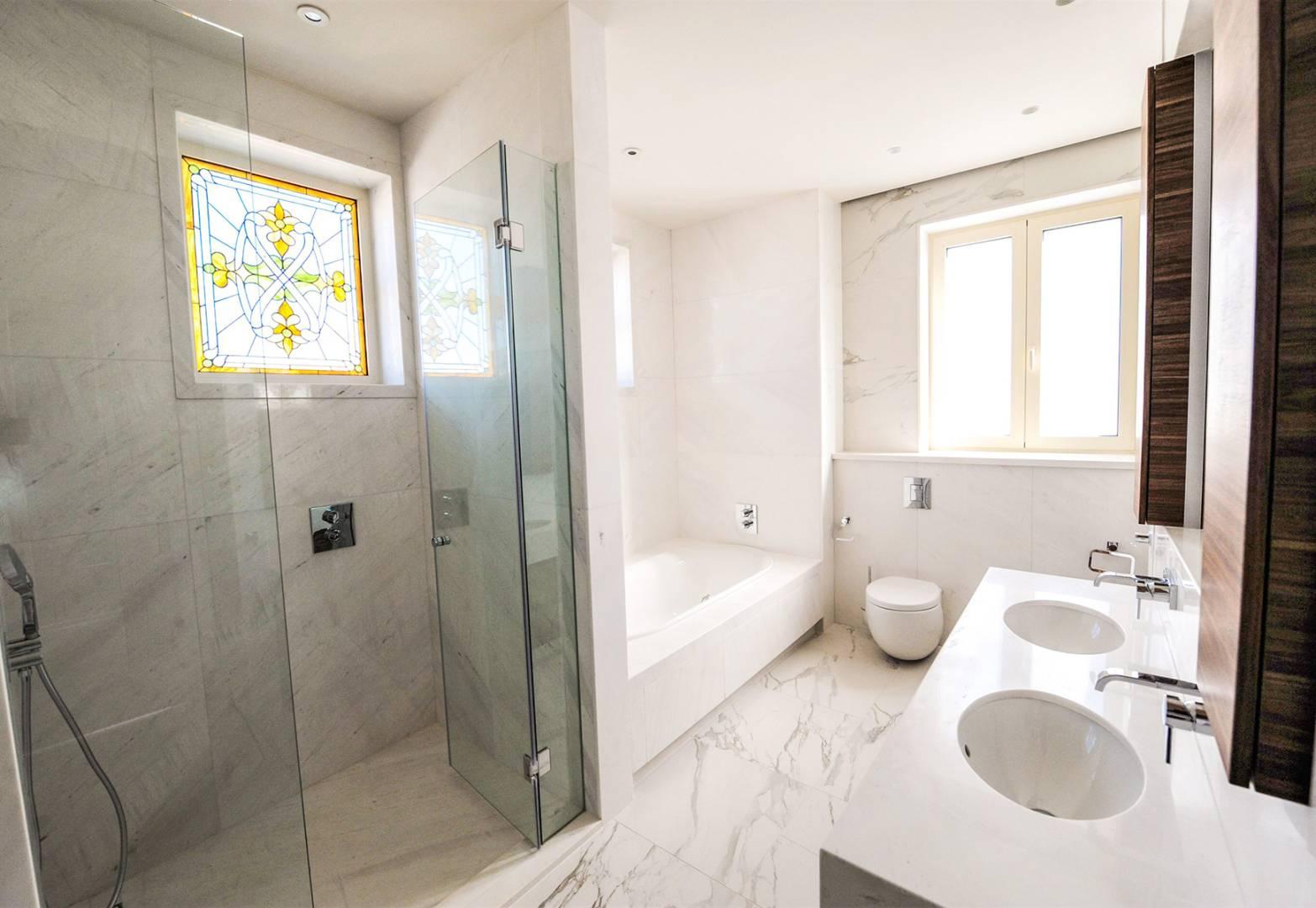 New 5-bedroom villa in Larnaca № 153380: https://dom.com.cy/en/catalog/sale/153380/ (dom.com.cy)
