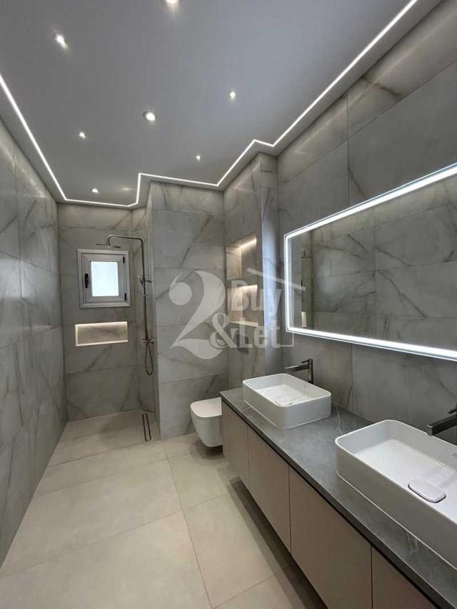 5-bedroom villa for sale: https://www.bazaraki.com/adv/5791125_5-bedroom-villa-for-sale (www.bazaraki.com)