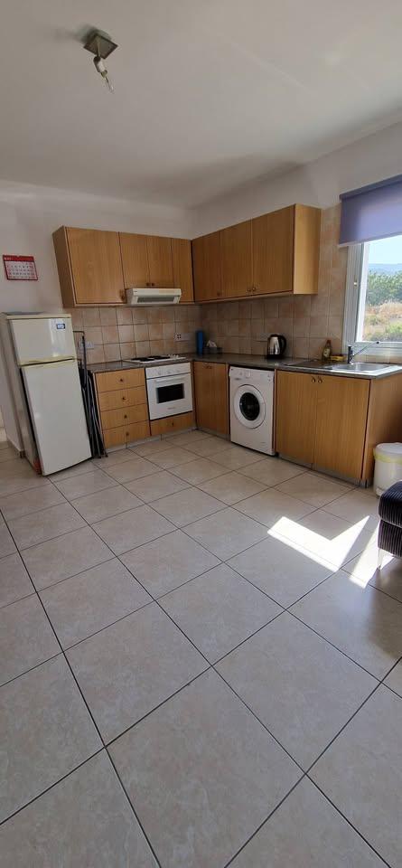 1 bedroom Peyia: https://www.facebook.com/marketplace/item/2222150261546578 (www.facebook.com)